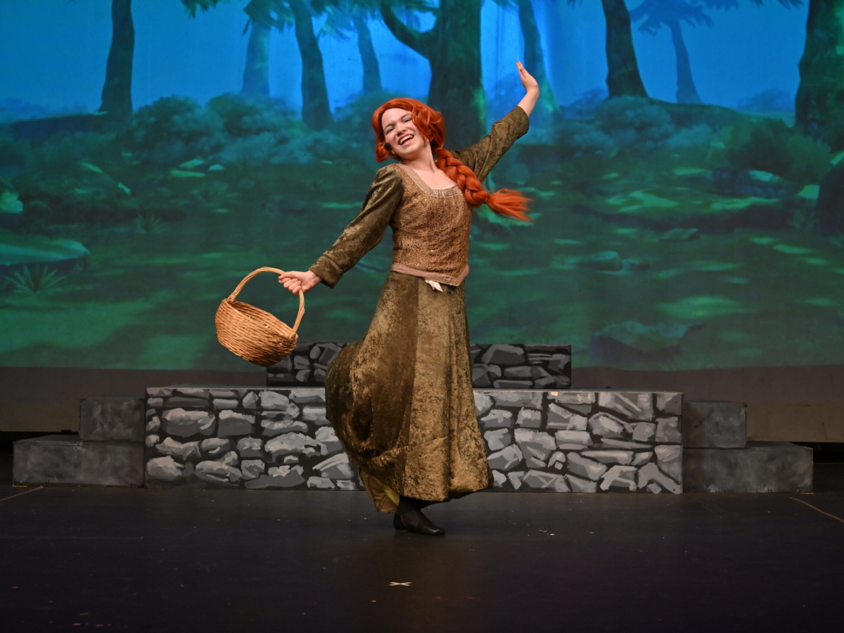 MP Fiona pose